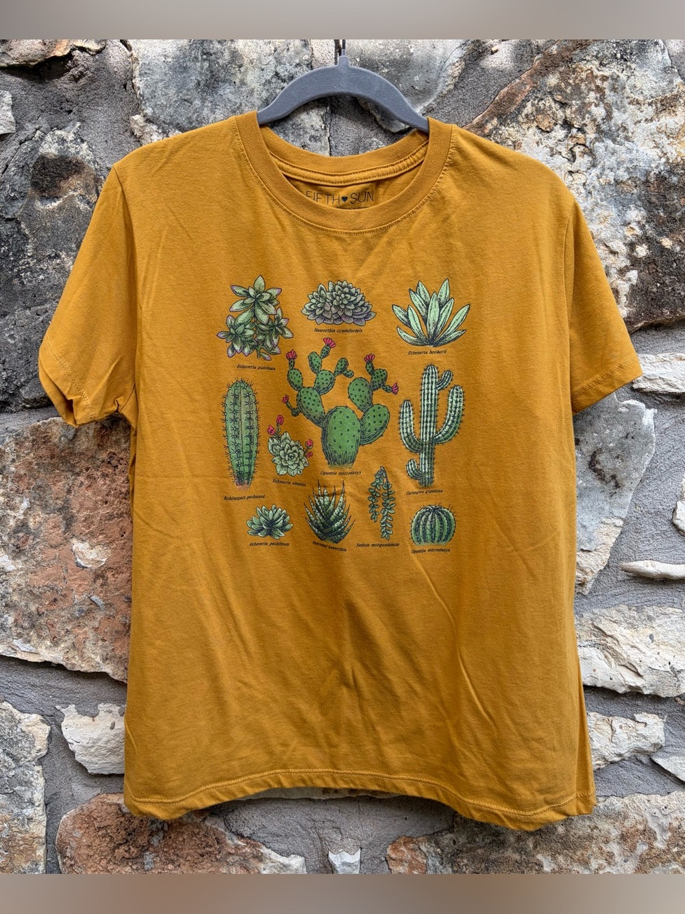 FIFTH SUN gold yellow cactus succulent print tee shirt top XL new without tags.